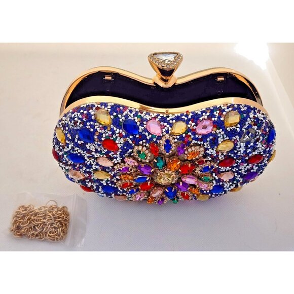 PURSE/CLUTCH-Encrusted in Rhinestones on Front-Gold Back-Shoulder Chain-Clutch - Picture 11 of 16